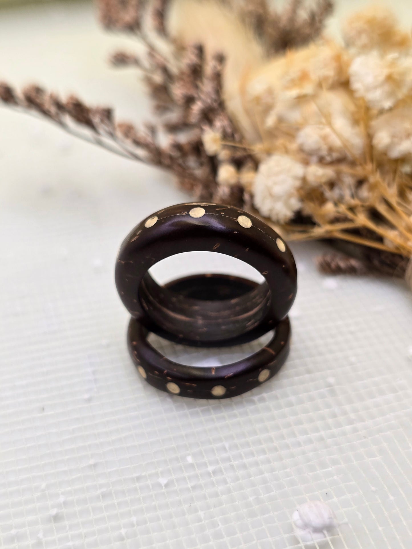 Coconut shell & Resin Blend