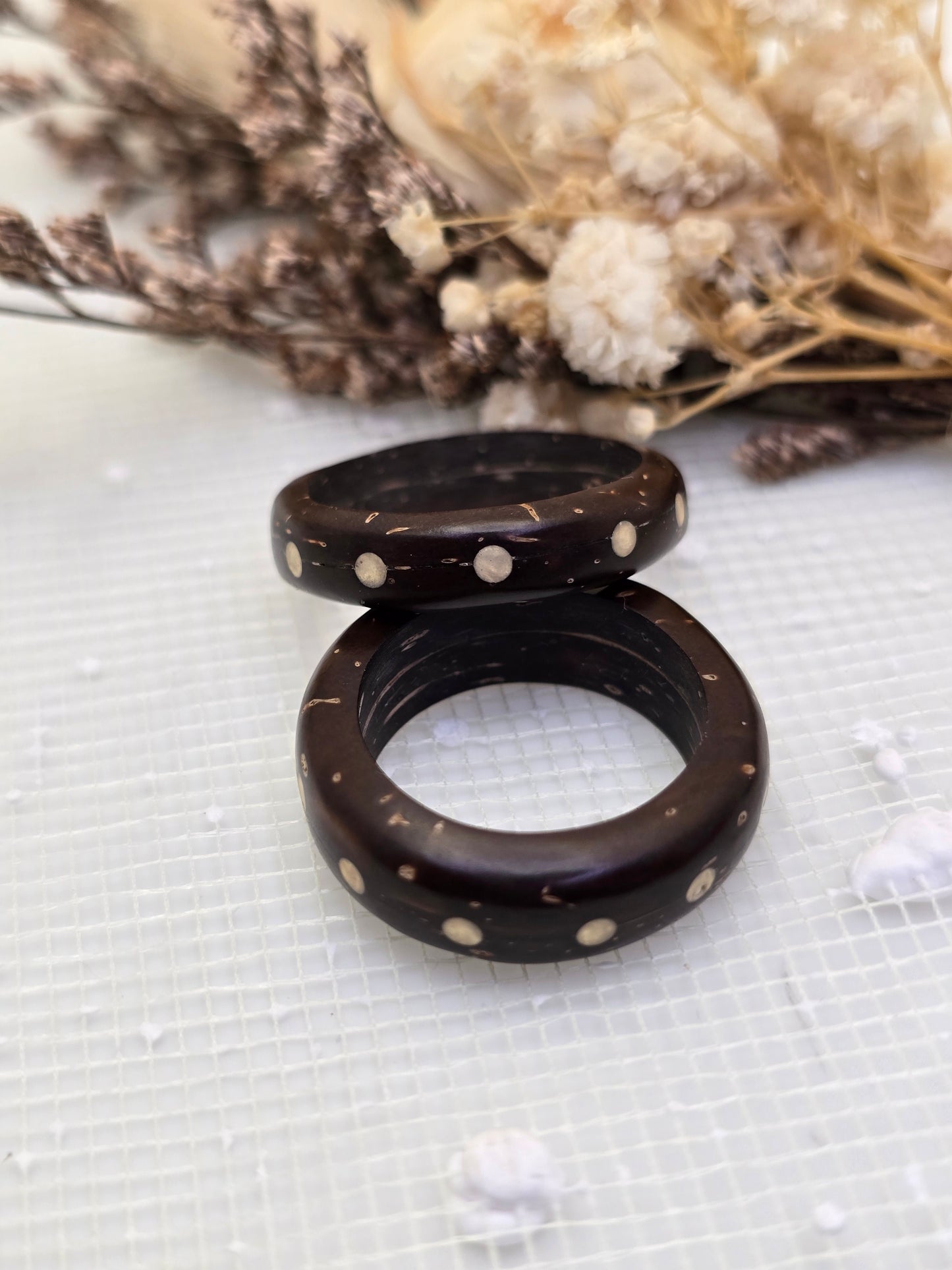 Coconut shell & Resin Blend