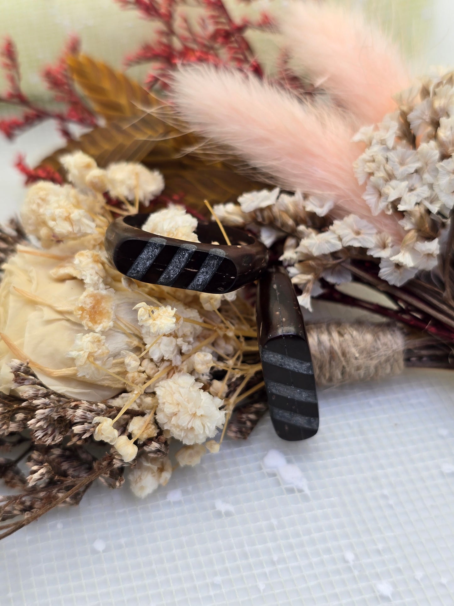 Coconut shell & Resin Blend
