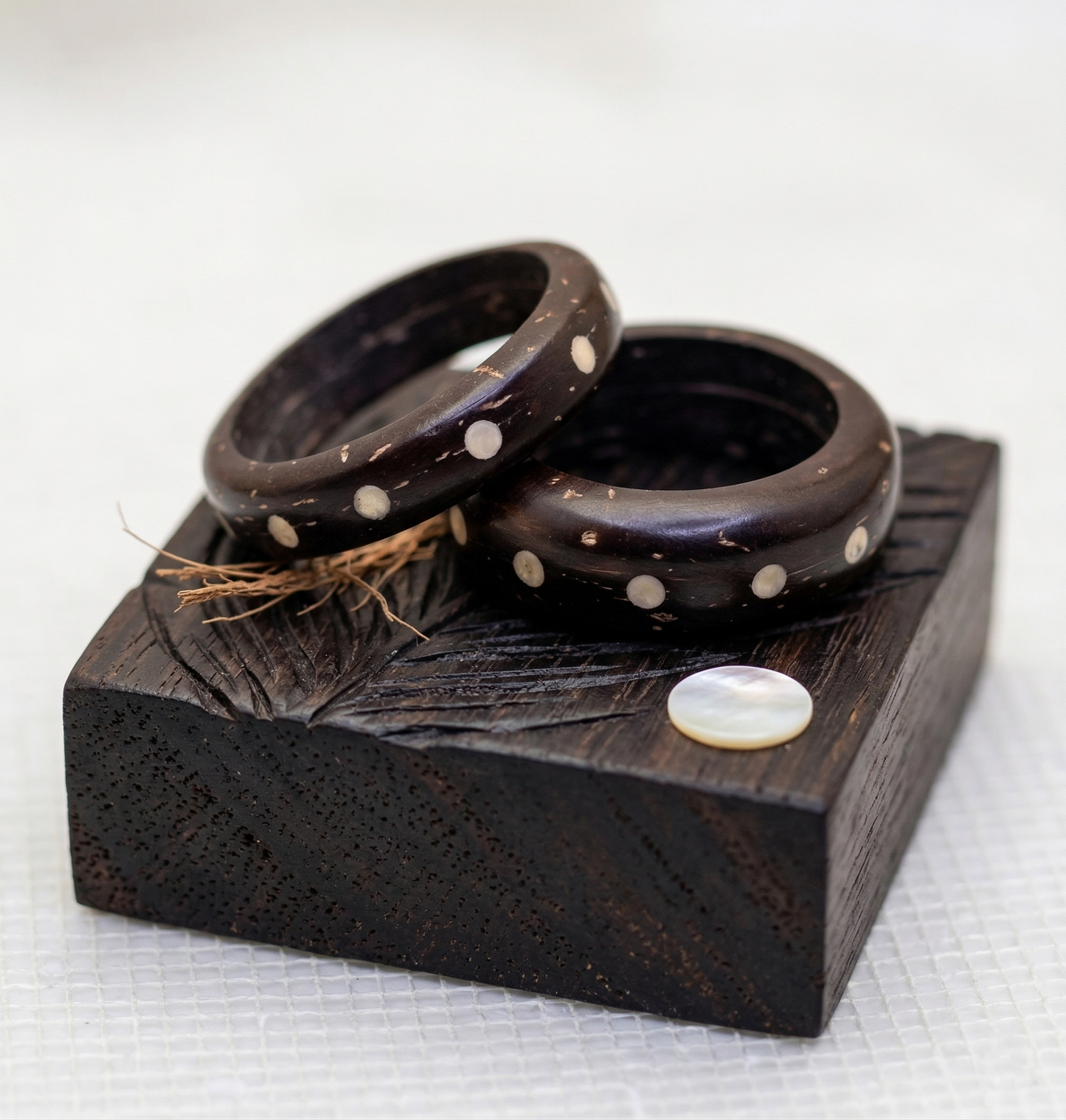 Coconut shell & Resin Blend
